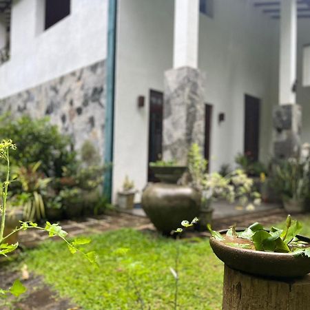 Rustic Mahaweli Apartment แคนดี้ ภายนอก รูปภาพ